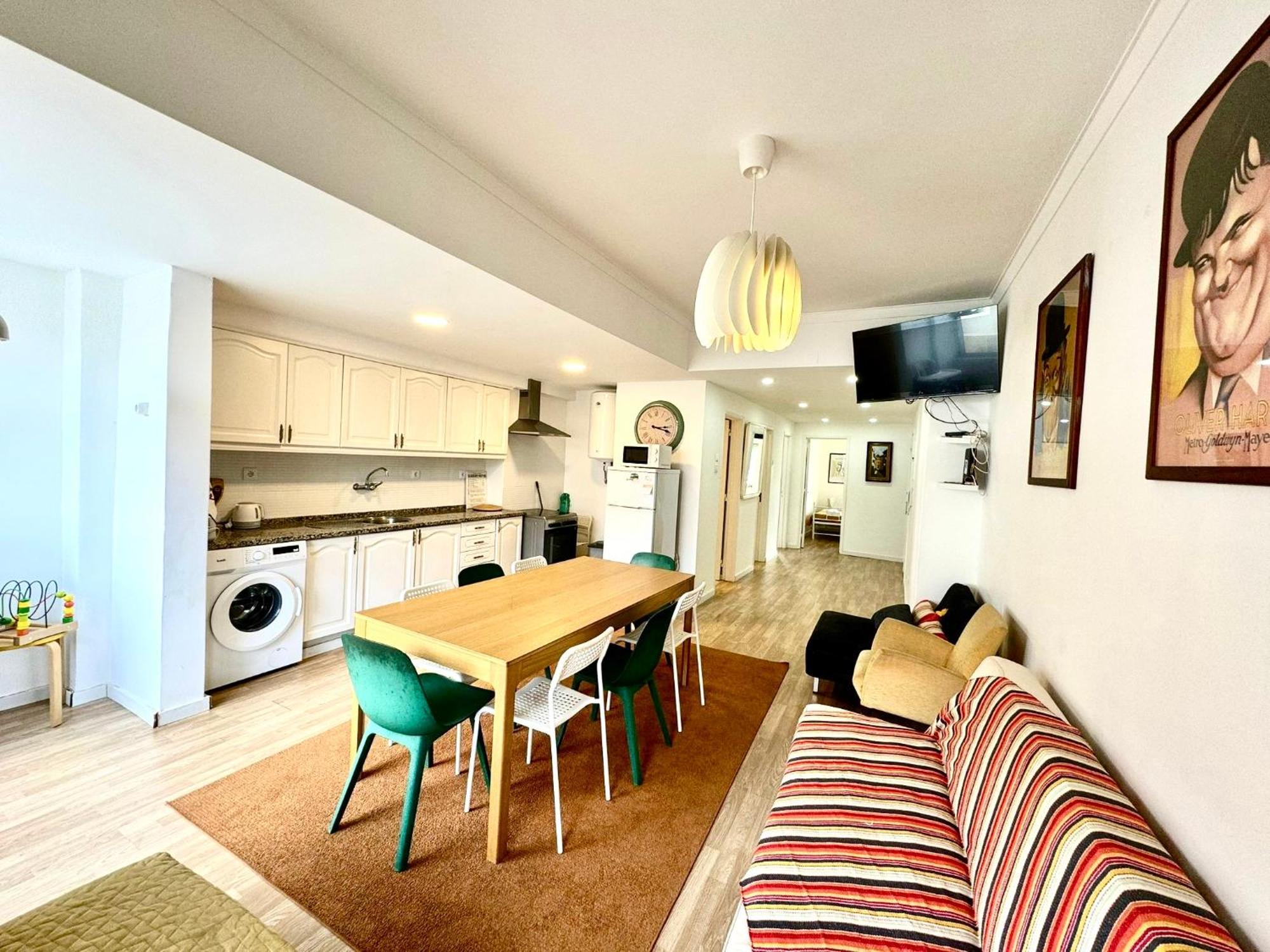 Almada Big Flat Next To Lisbon And Caparica Beach Exterior foto